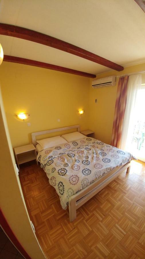 Guest House Ivo Ловран Екстериор снимка